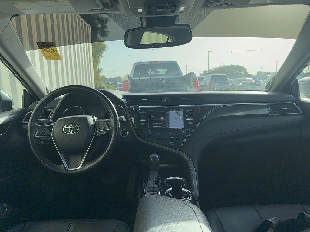 Used 2019 Wind Chill Pearl w/Midnight Black Metallic Roof Toyota XSE V6 image 3