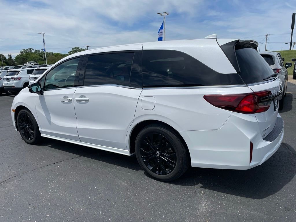 Used 2025 White Honda Sport-L image 6