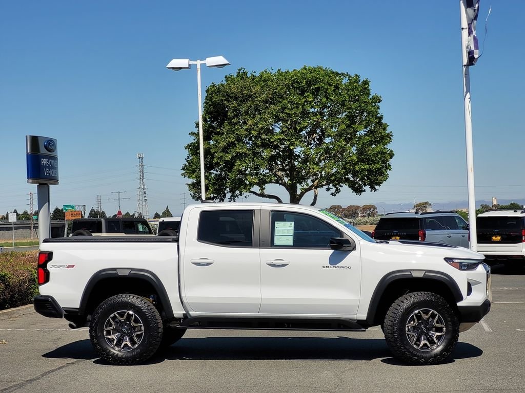 Used 2026 White Chevrolet ZR2 image 3