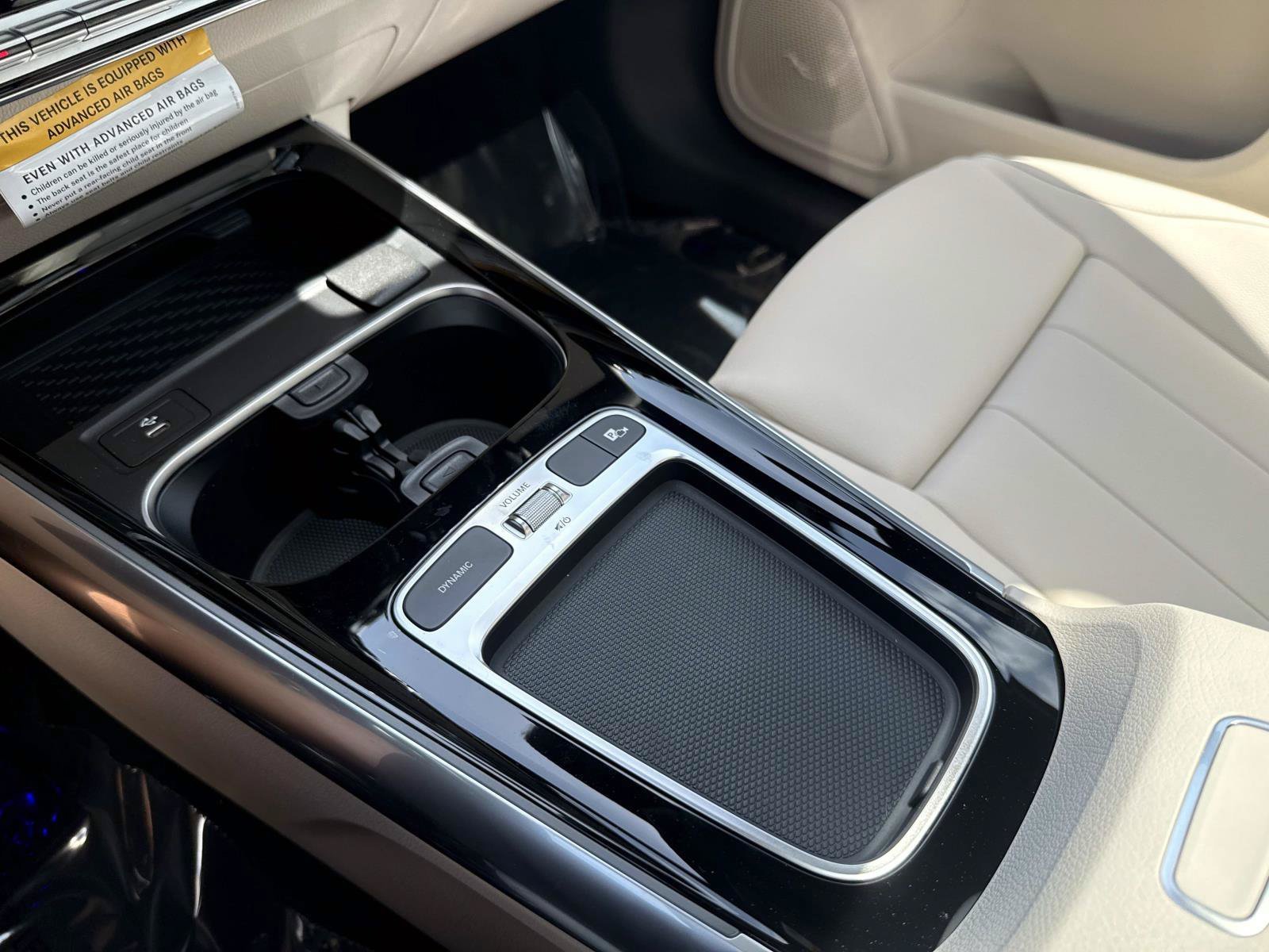 New 2026 Gray Metallic Mercedes-Benz 250 SUV image 29