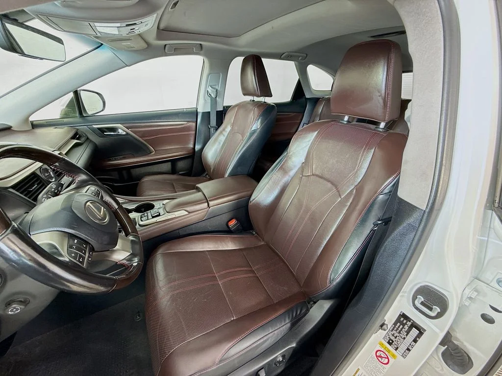 Used 2018 White Lexus 450hL Luxury image 23