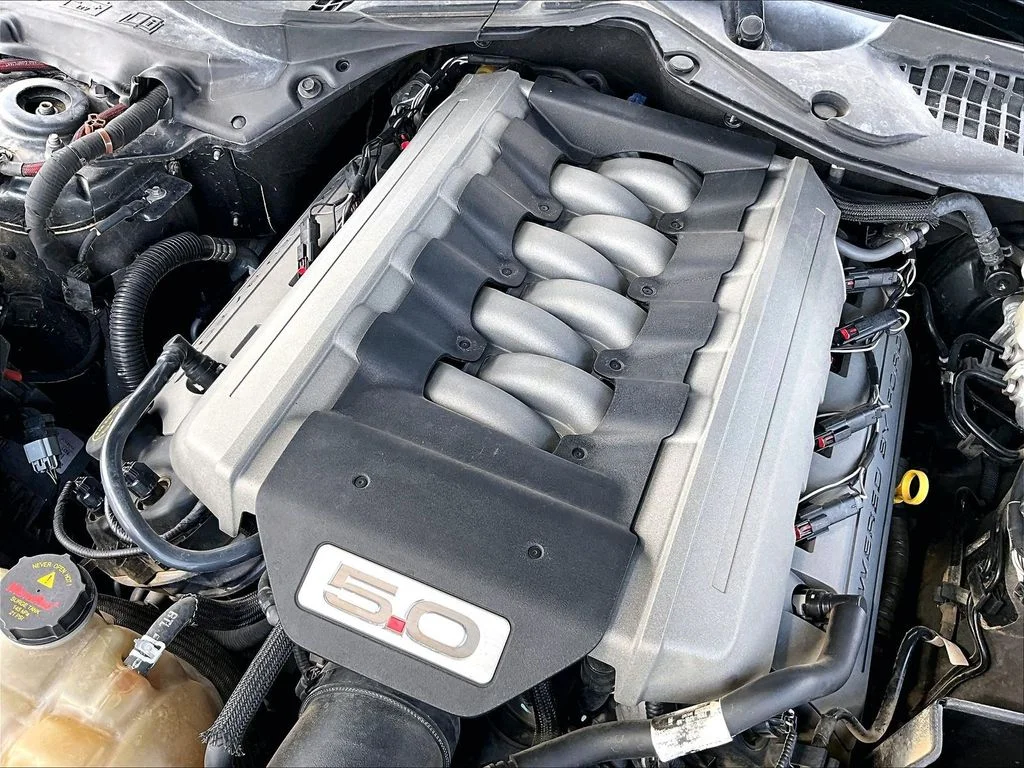 Used 2016 Gray Ford GT image 31