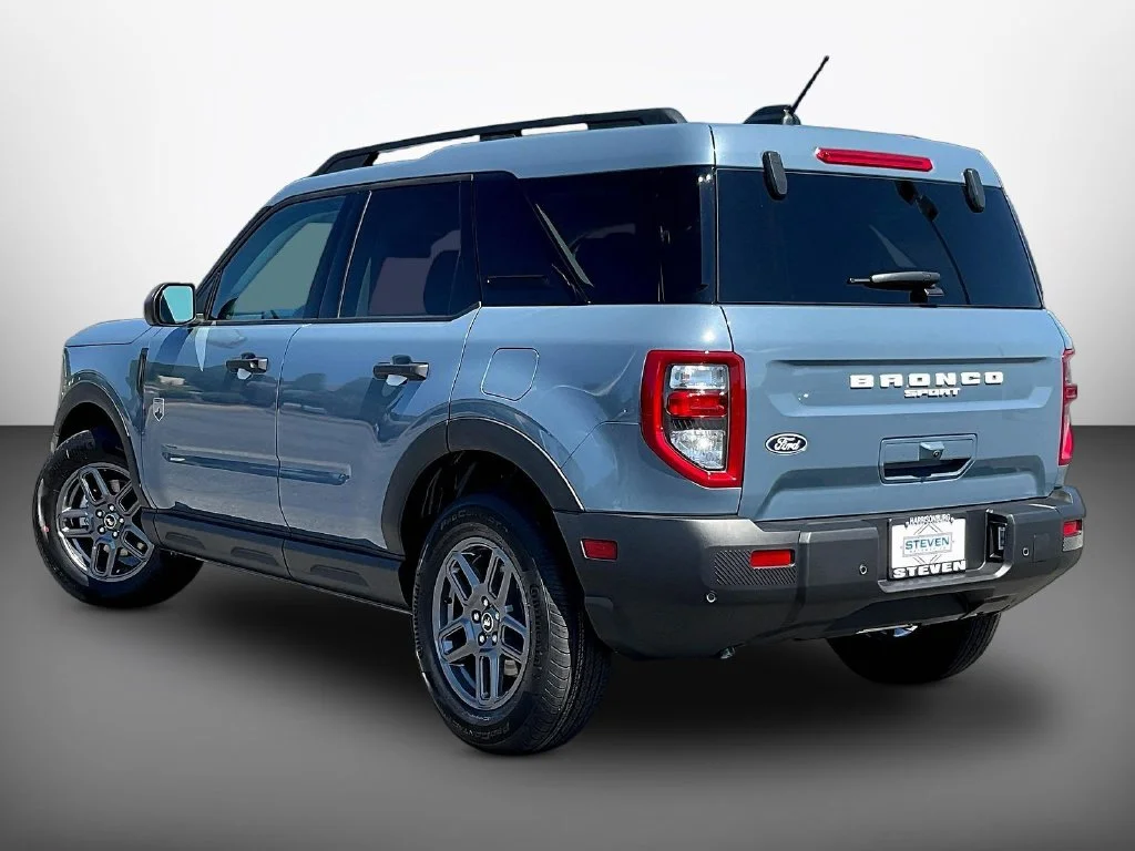 New 2026 Azure Gray Metallic Tri-Coat Ford Big Bend® image 3