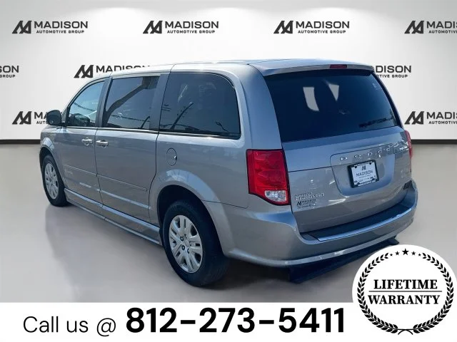 Used 2016 Silver Dodge SE image 7