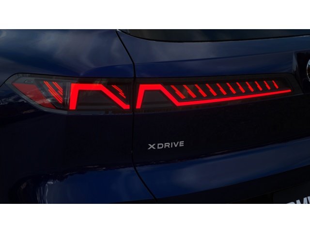 New 2027 Tanzanite Blue II Metallic BMW 40 xDrive image 8