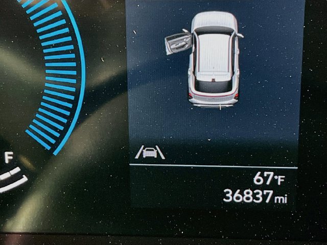 2025 Hyundai Kona SEL - Photo 12