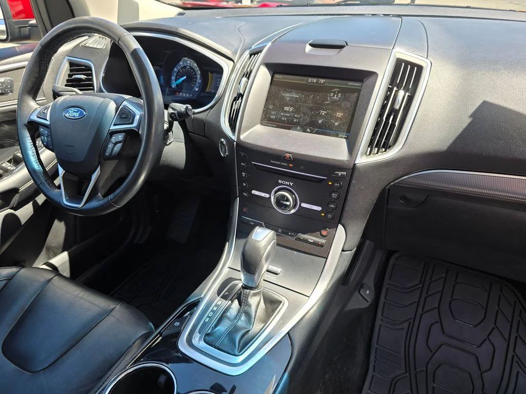 Used 2015 Red Ford Titanium image 10