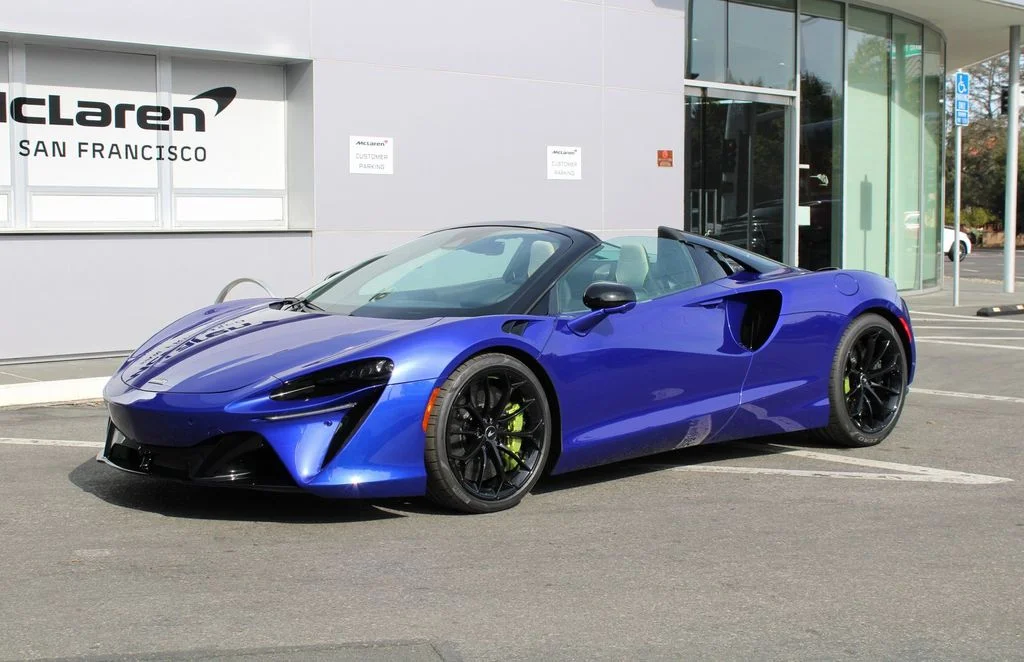 Certified Used 2025  McLaren Performance image 38