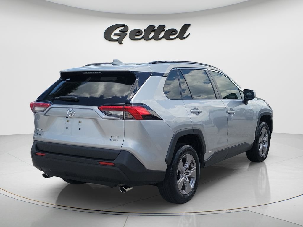 Certified Used 2025 Silver Toyota XLE image 5