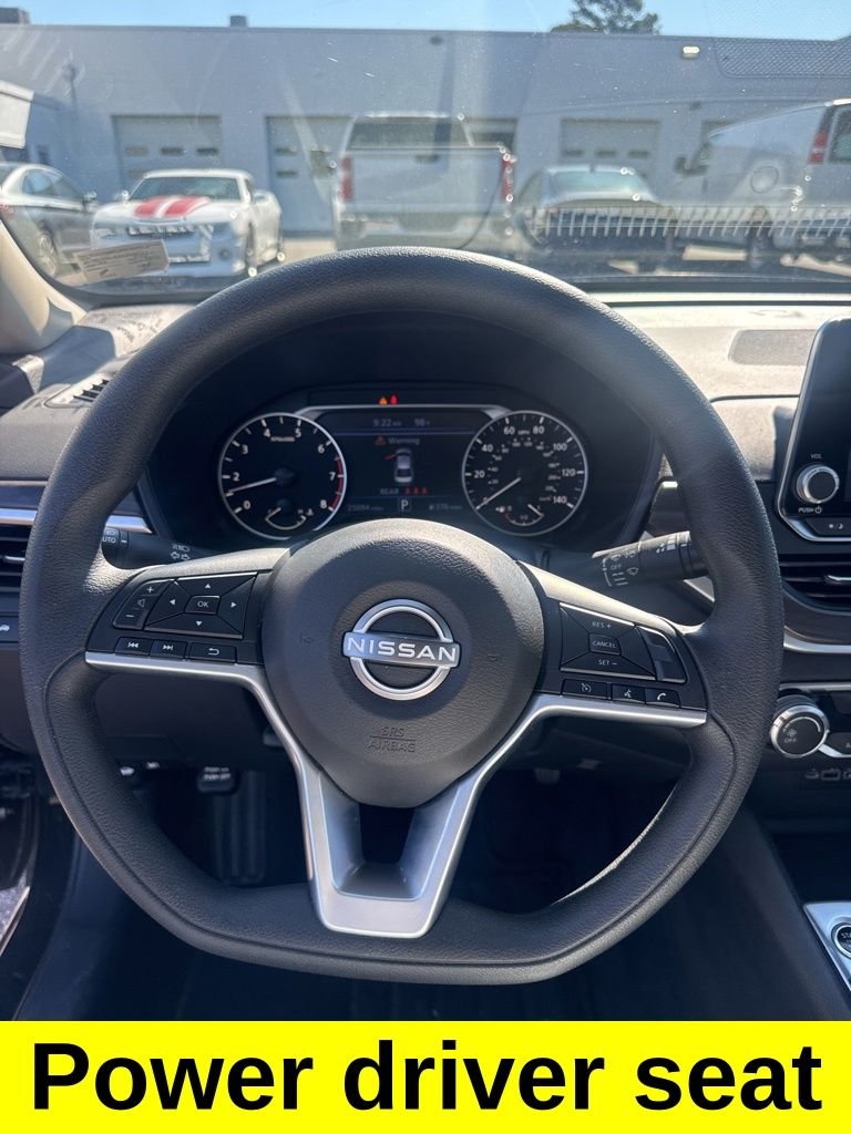 Used 2025 Black Nissan 2.5 SV image 16