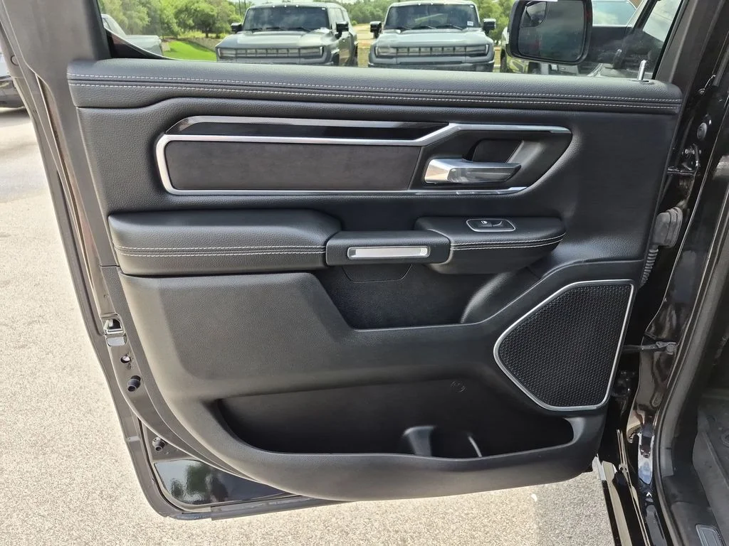 Used 2022 Black Ram Laramie image 35