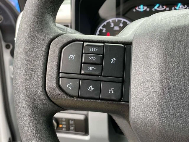 New 2026 Oxford White Ford XL image 15