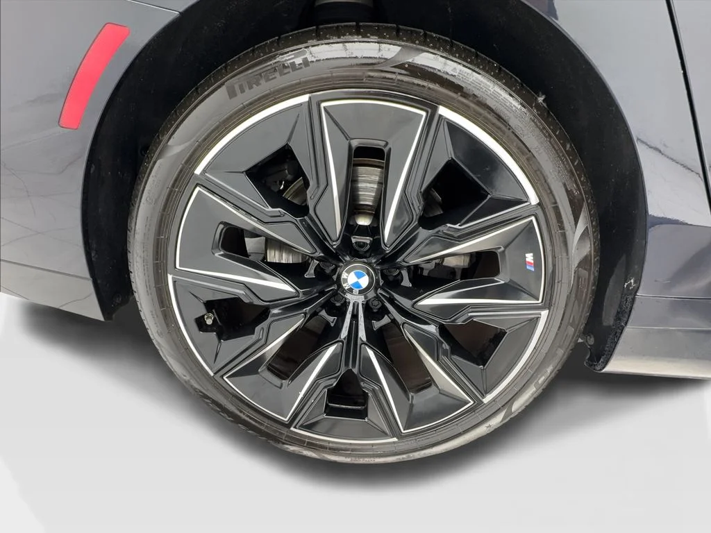 Used 2023 Black BMW 740i image 16