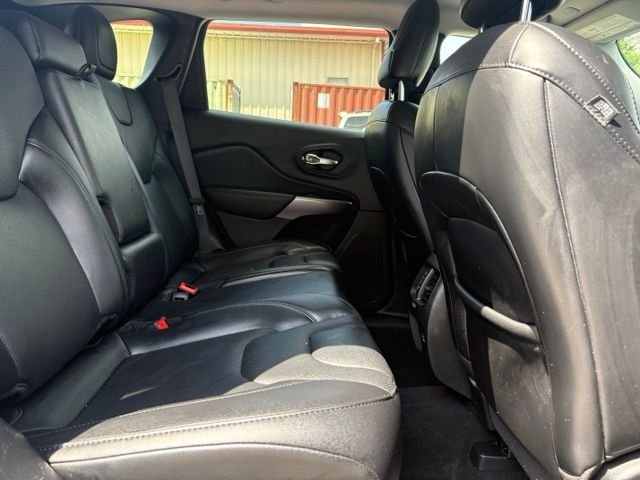 Used 2021 Blue Jeep Latitude Lux image 15