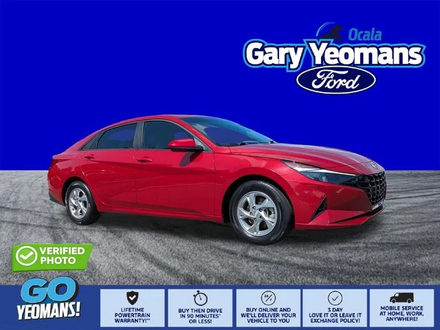 Certified Used 2022 Scarlet Red Hyundai SE image 1