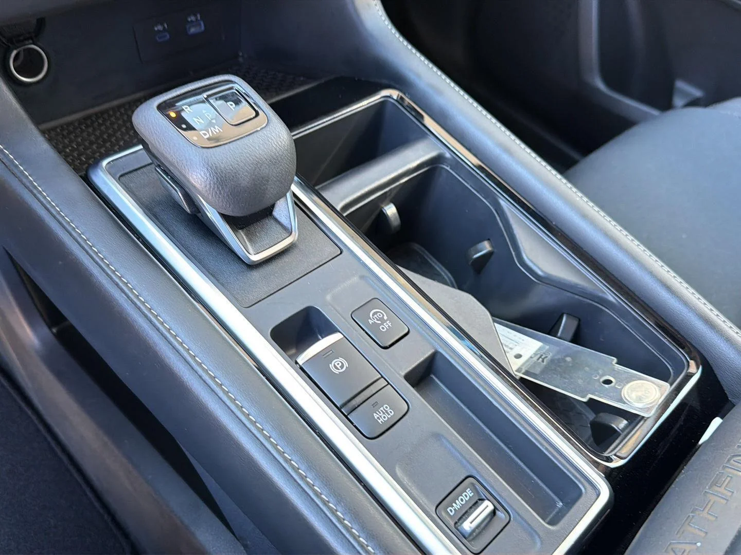 Used 2025 Gun Metallic Nissan SV image 29