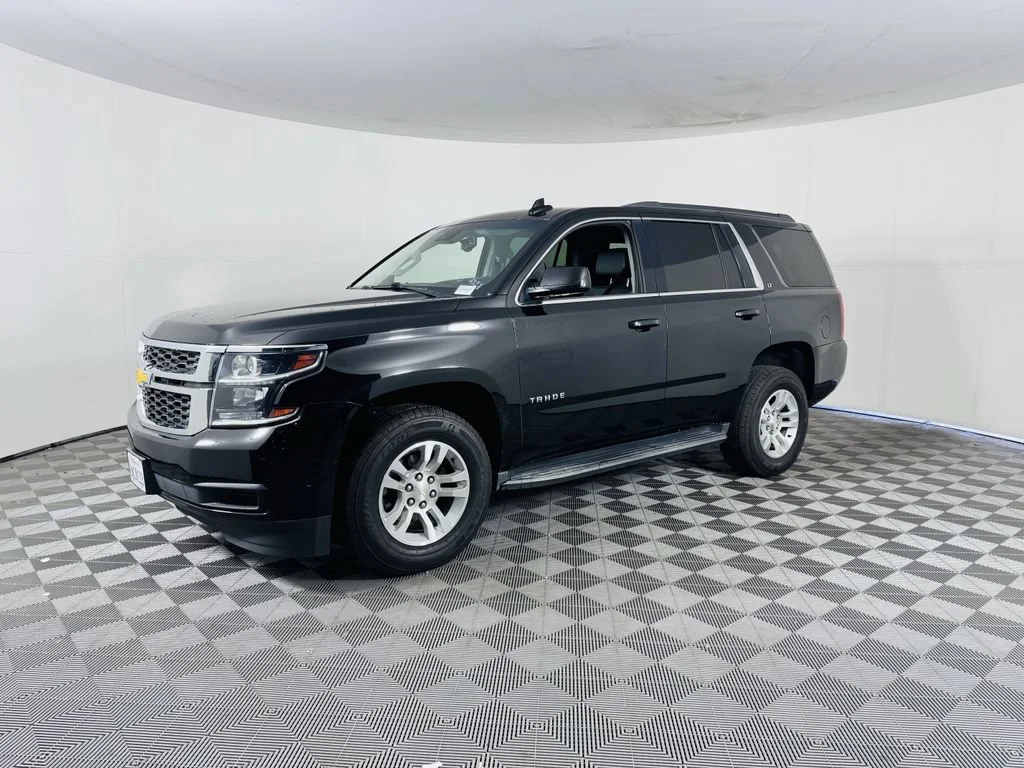 Used 2020 BLACK Chevrolet LT image 4