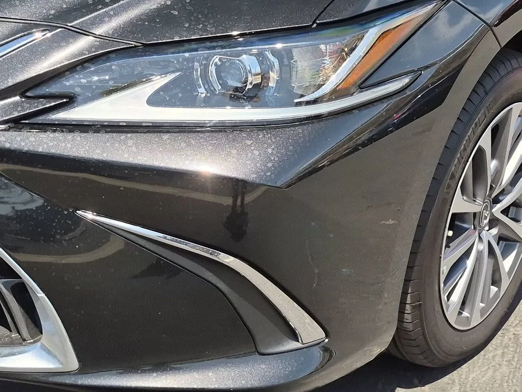 Used 2024 Black Lexus 350 image 10