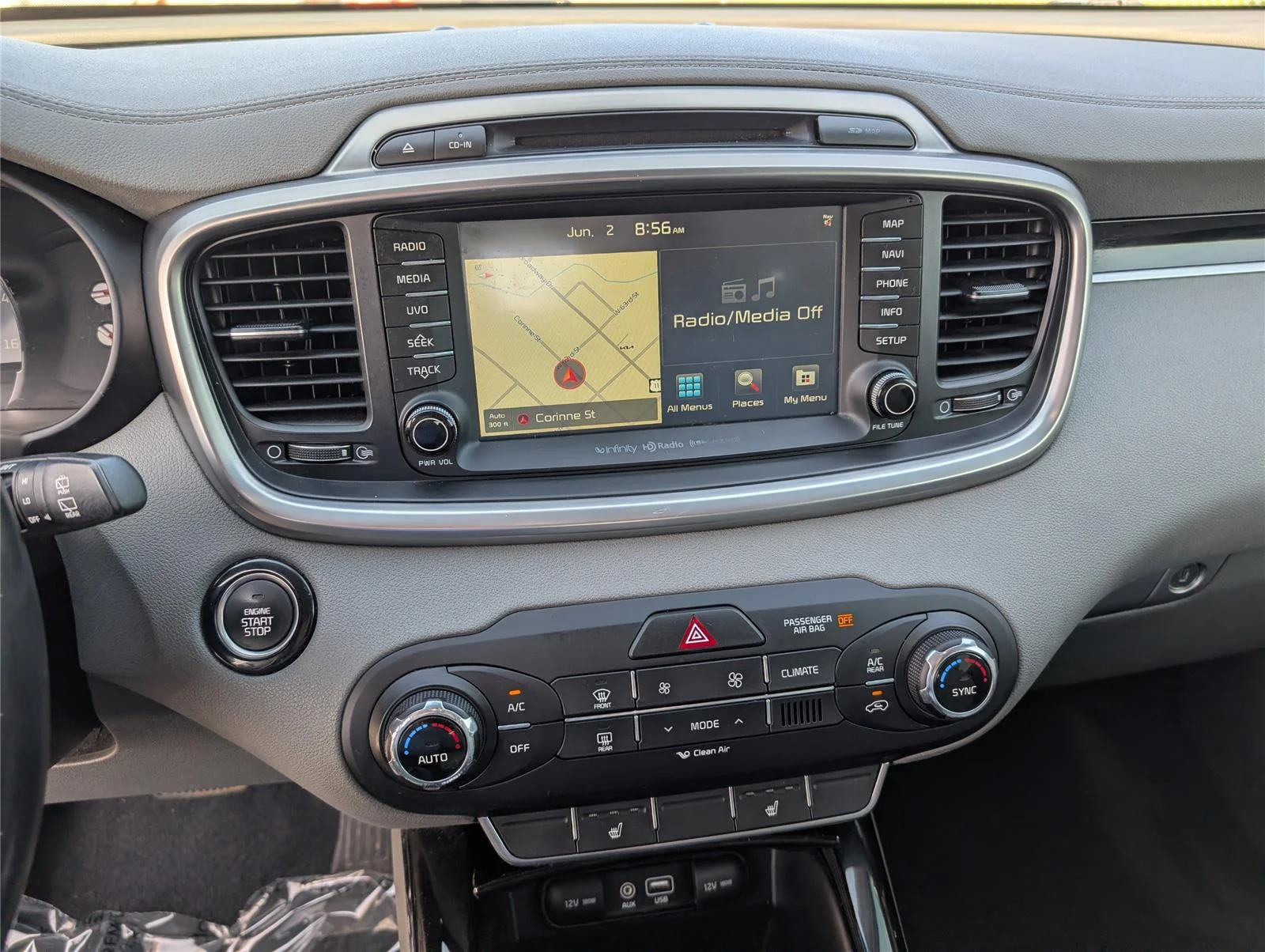 Used 2017 Snow White Pearl Kia SX V6 image 16