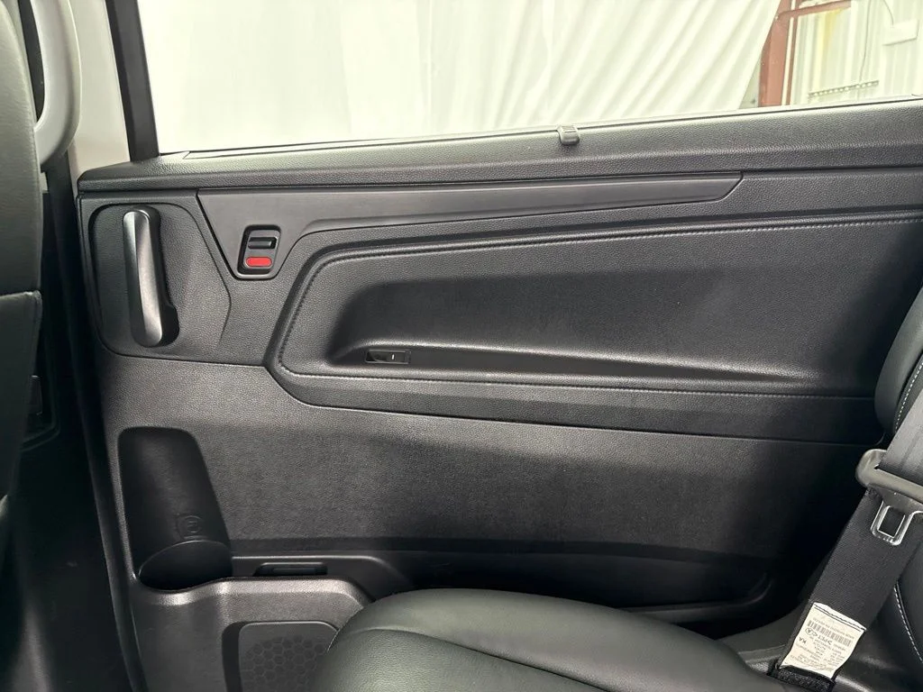 Used 2024  Honda EX-L image 16