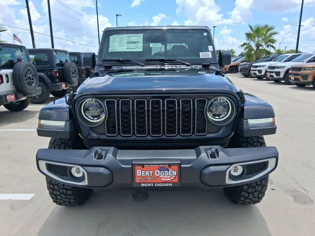 New 2026 Black Clear-Coat Exterior Paint Jeep Texas Trail image 2
