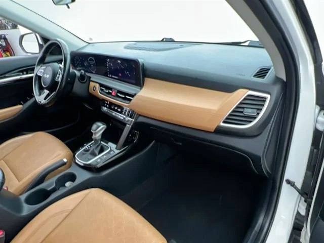 Used 2024 White Kia EX image 13
