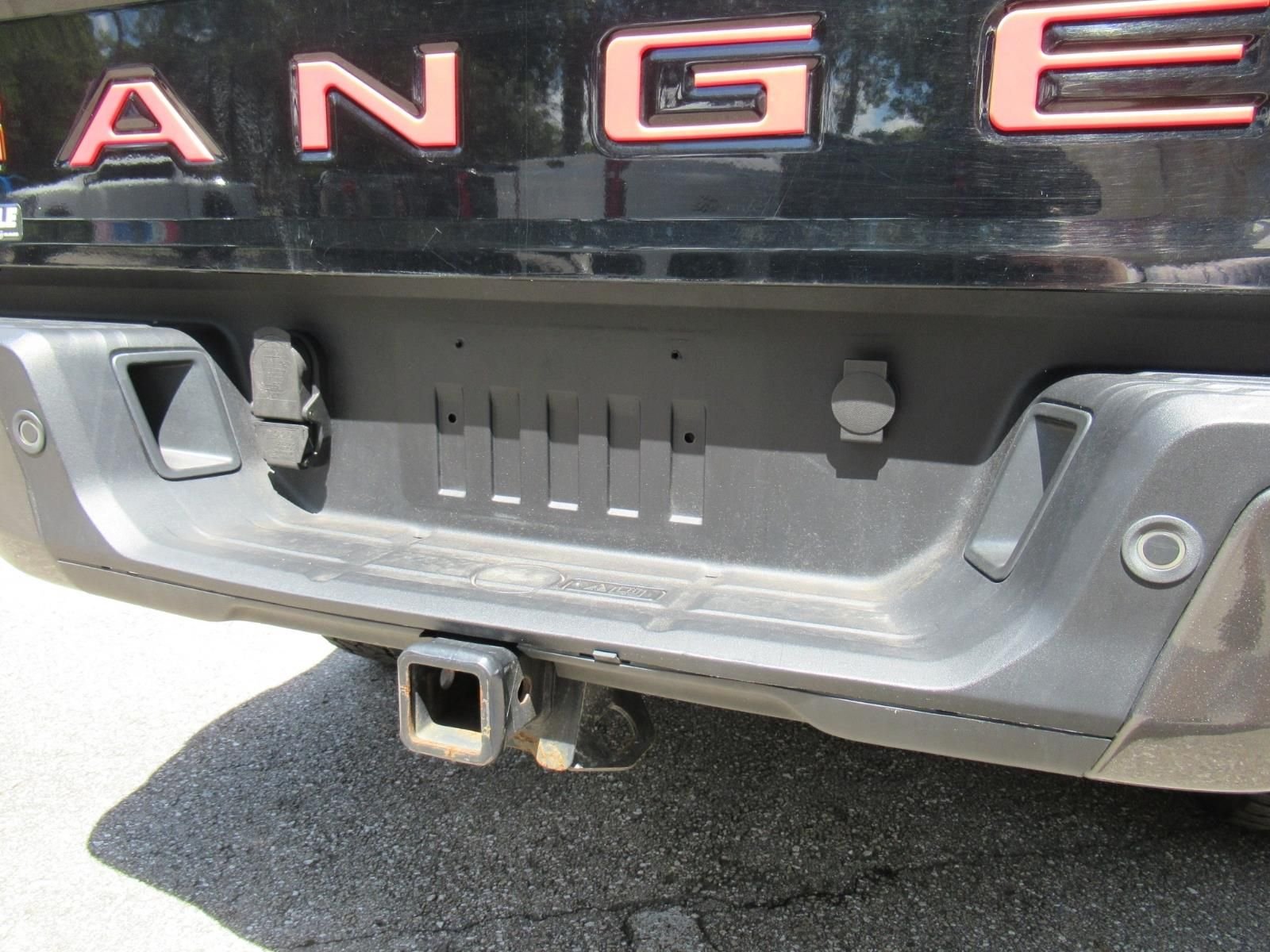 Used 2022 Black Ford Lariat image 8