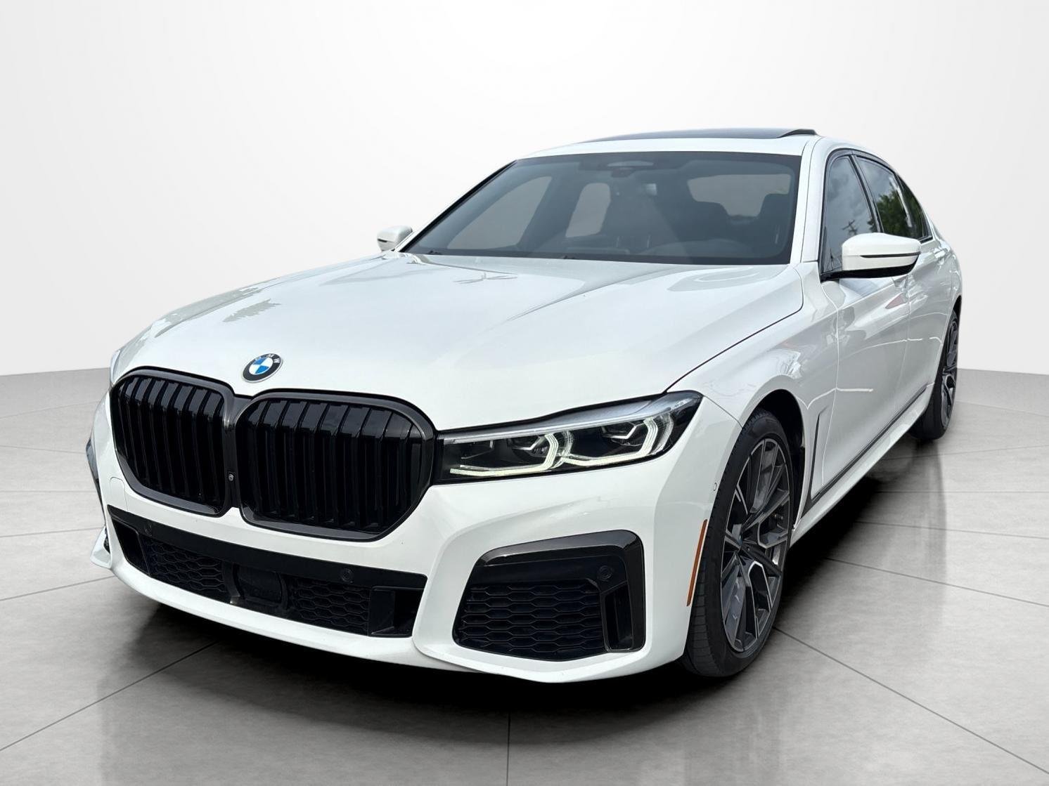 2022 BMW 7 Series 750i xDrive's photo