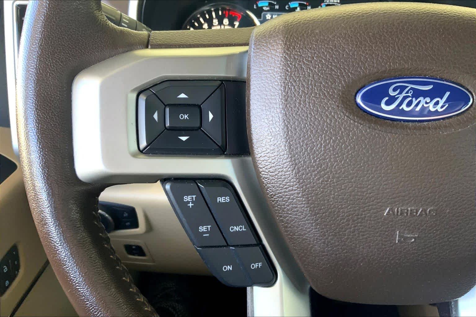 Used 2020 Oxford White Ford LARIAT image 23