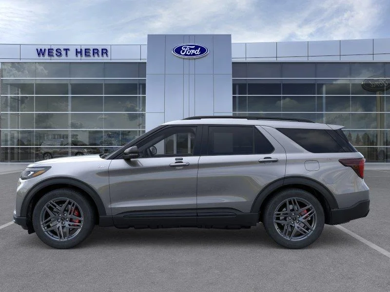 New 2026 Carbonized Gray Metallic Ford ST-Line image 4