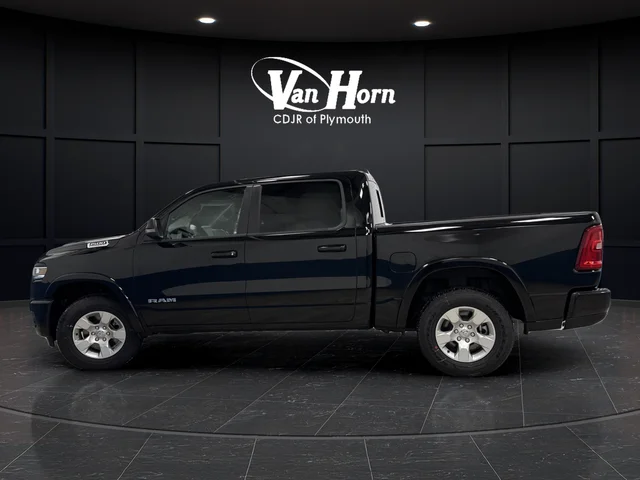 New 2026 Diamond Black Crystal Pearl-Coat Exterior Paint RAM Big Horn/Lone Star image 11