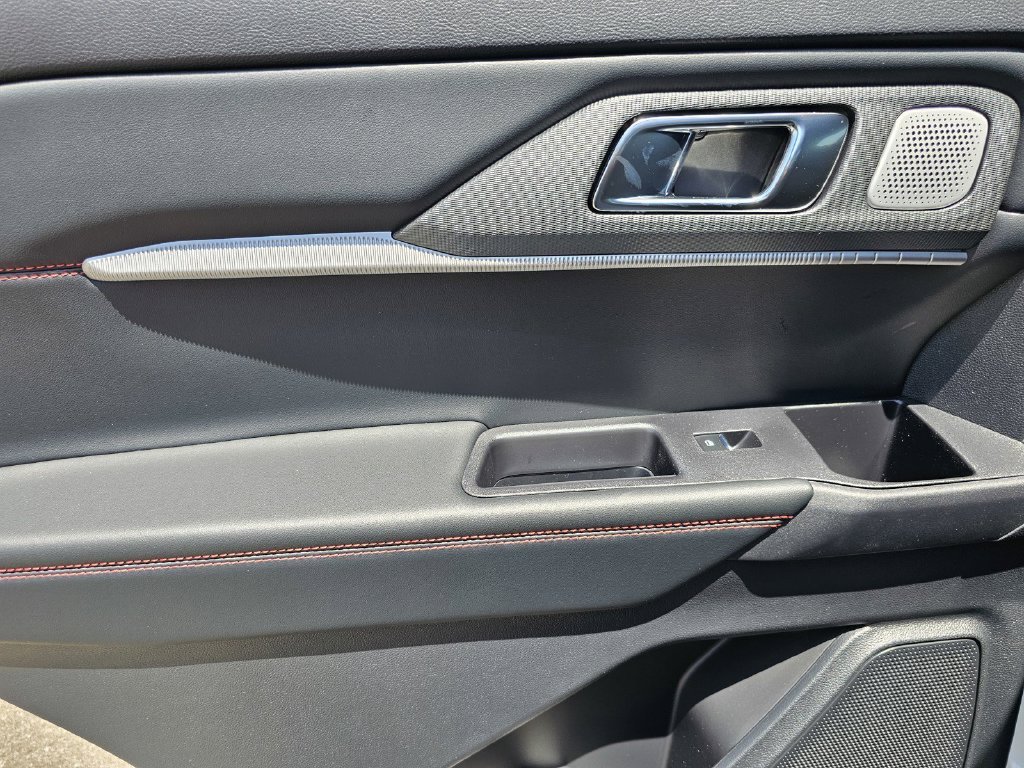 New 2026 Space White Metallic Ford ST image 20