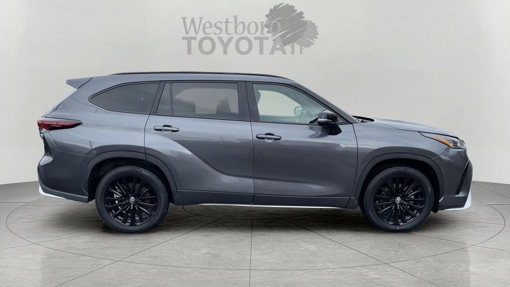 Used 2025 Gray Toyota XSE image 8