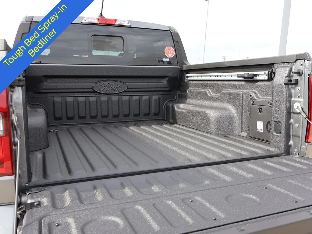 New 2026 Carbonized Gray Metallic Ford Lobo™ image 15