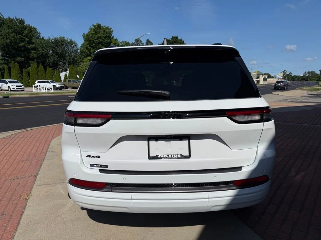 Used 2026 White Jeep Limited Reserve image 12