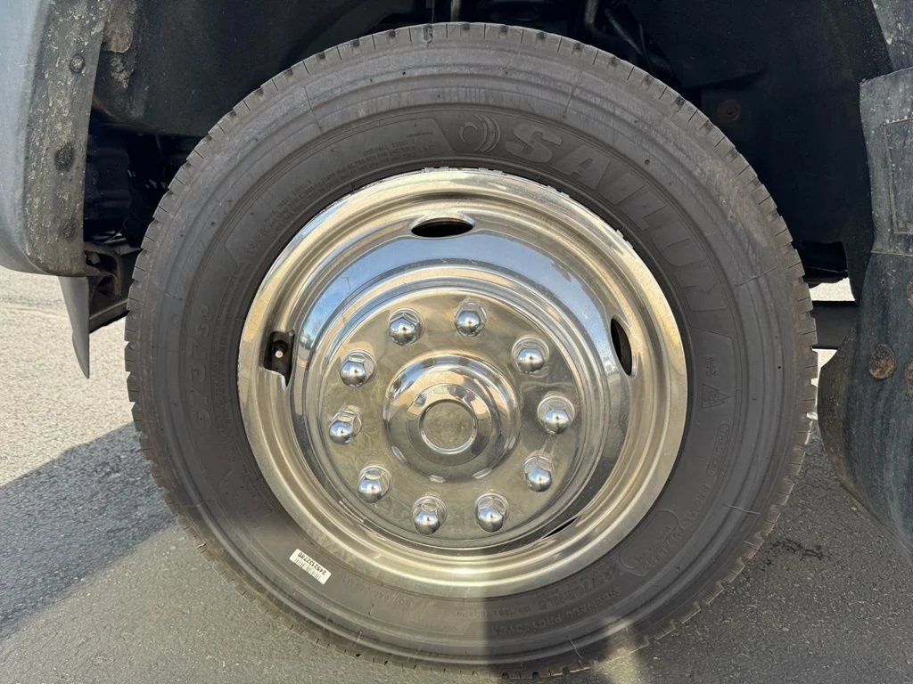 2015 Ford F-550 - Photo 17