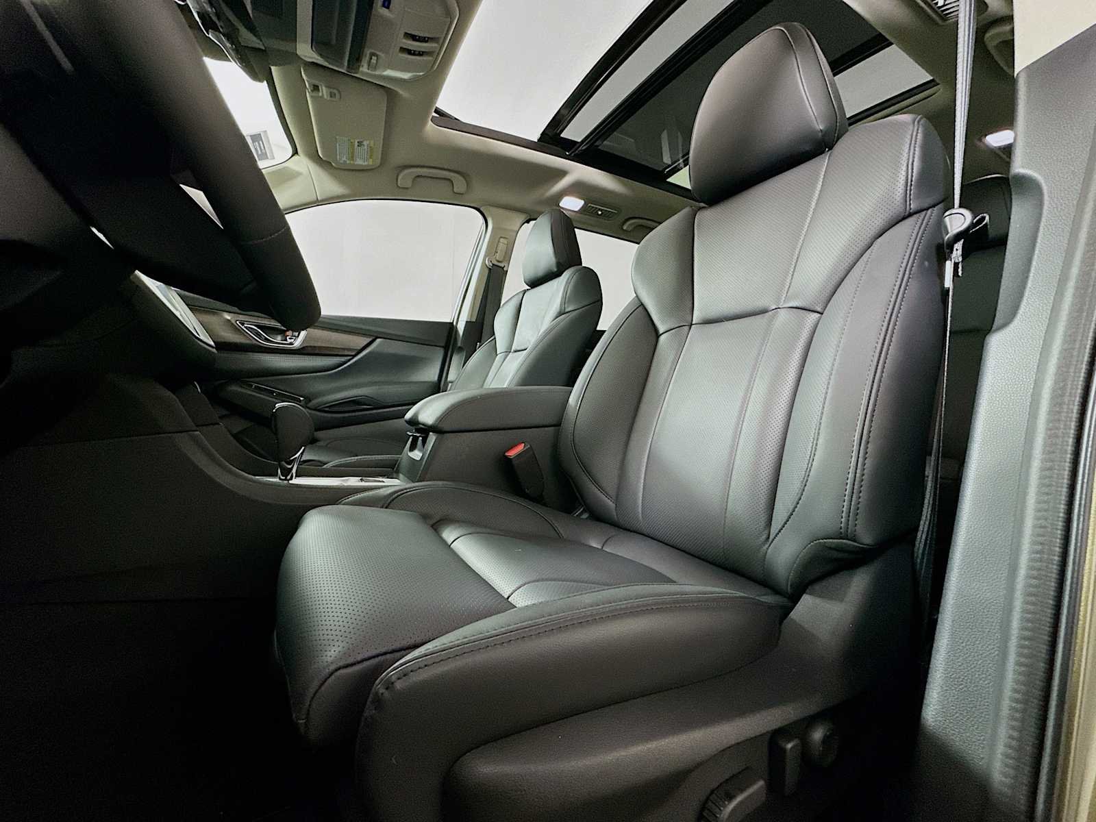 New 2026 AUTUMN GREEN METALLIC Subaru Touring 7-Passenger image 19
