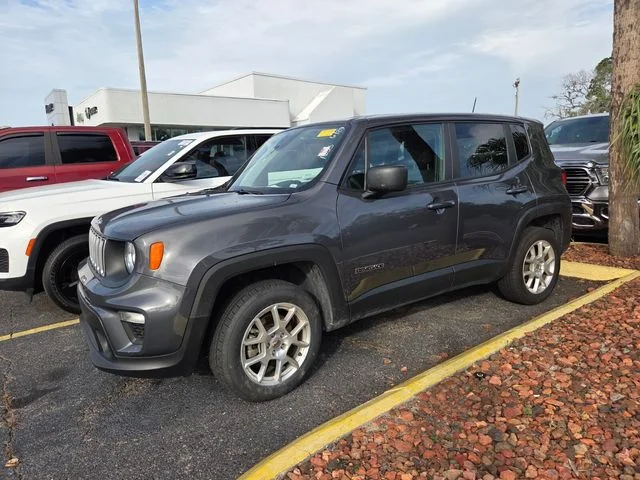 Certified Used 2023 Gray Jeep Latitude image 3