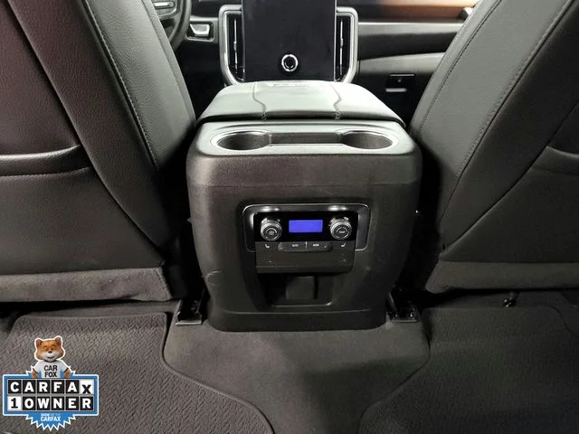Used 2025 Silver GMC Denali image 36