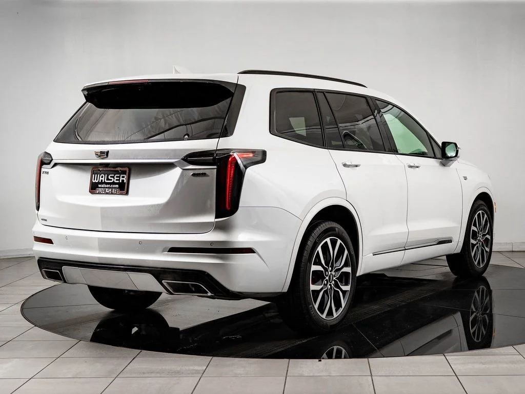 Used 2023 White Cadillac Sport image 7