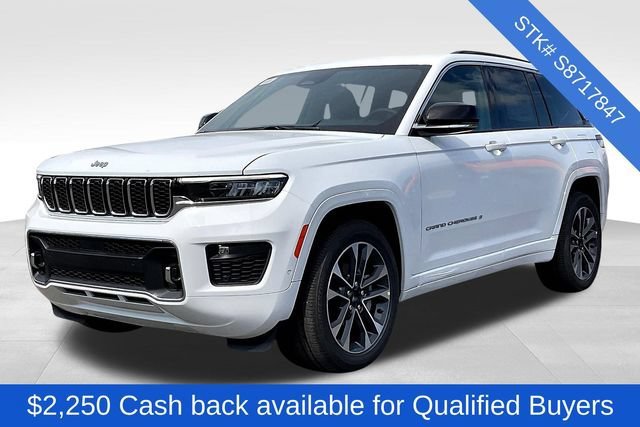 New 2025 Bright White Clear-Coat Exterior Paint Jeep Overland image 2