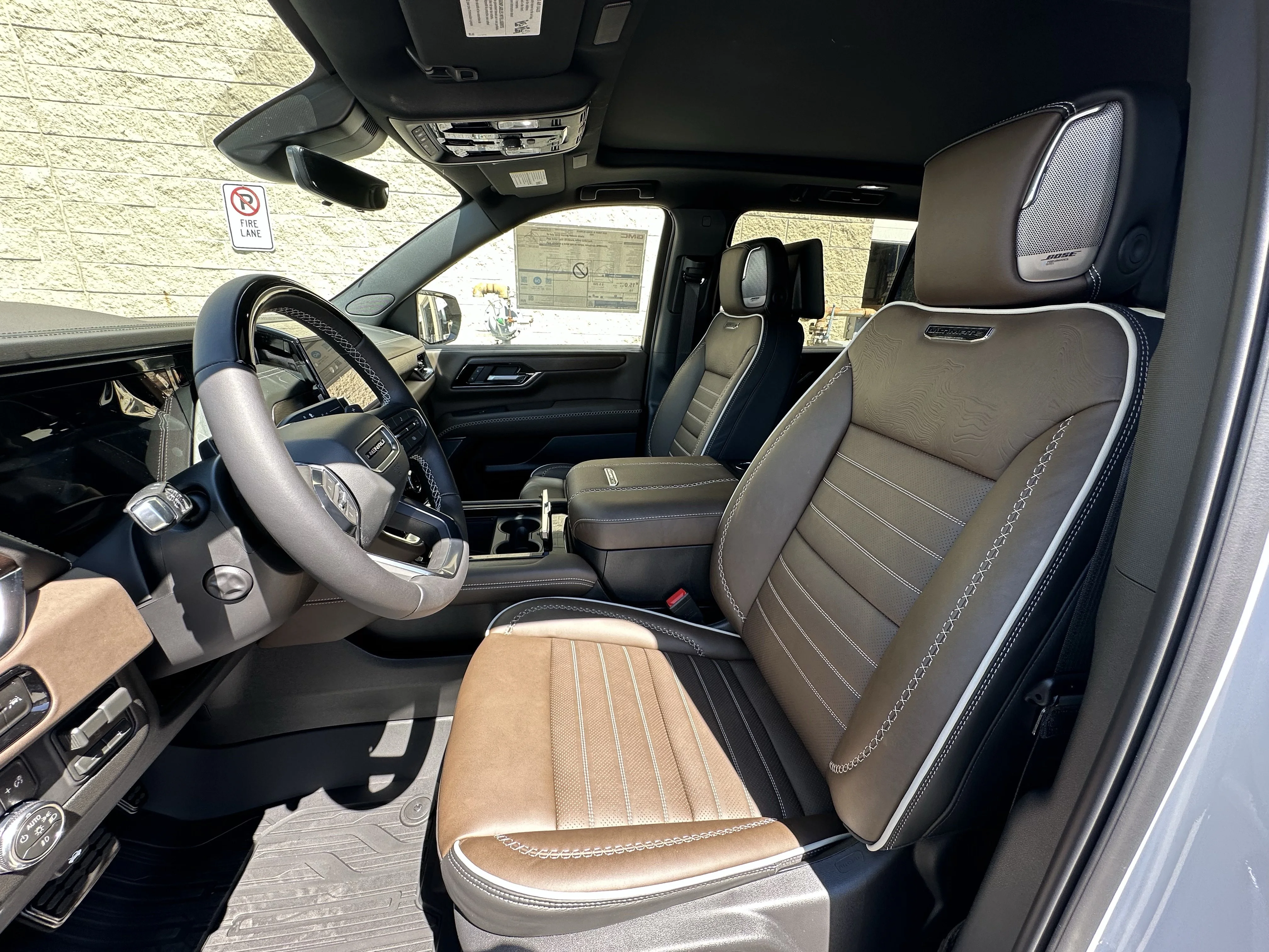 New 2026 Glacier White Tricoat GMC Denali Ultimate image 10