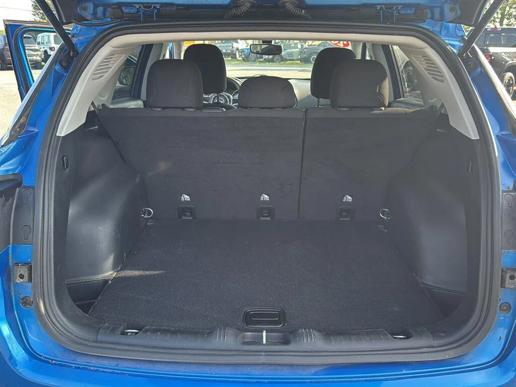 Used 2020 Laser Blue Pearlcoat Jeep Sport image 17