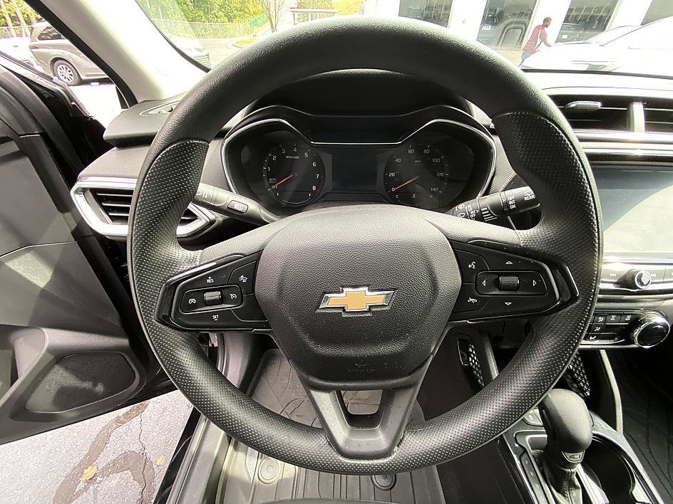 Used 2022 Mosaic Black Metallic Chevrolet LT image 14