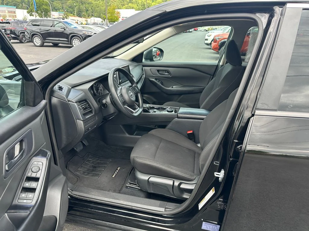 Used 2024 Black Nissan S image 13