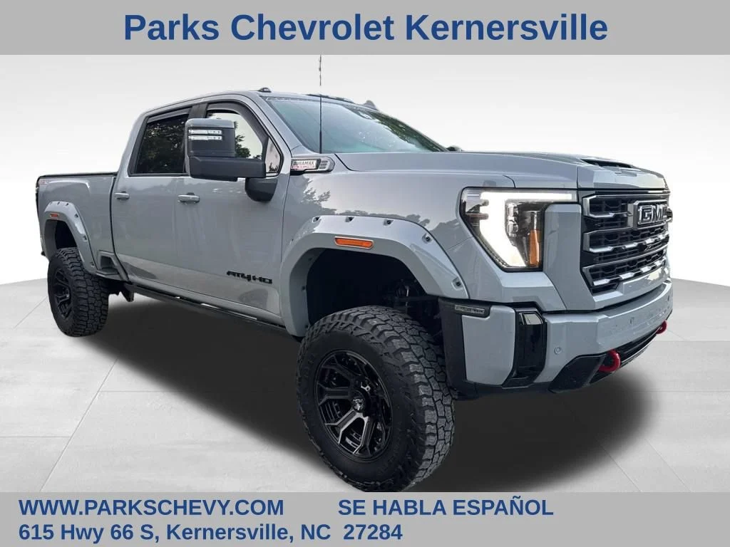 2025 GMC Sierra 4WD Crew Cab Standard Box AT4's photo