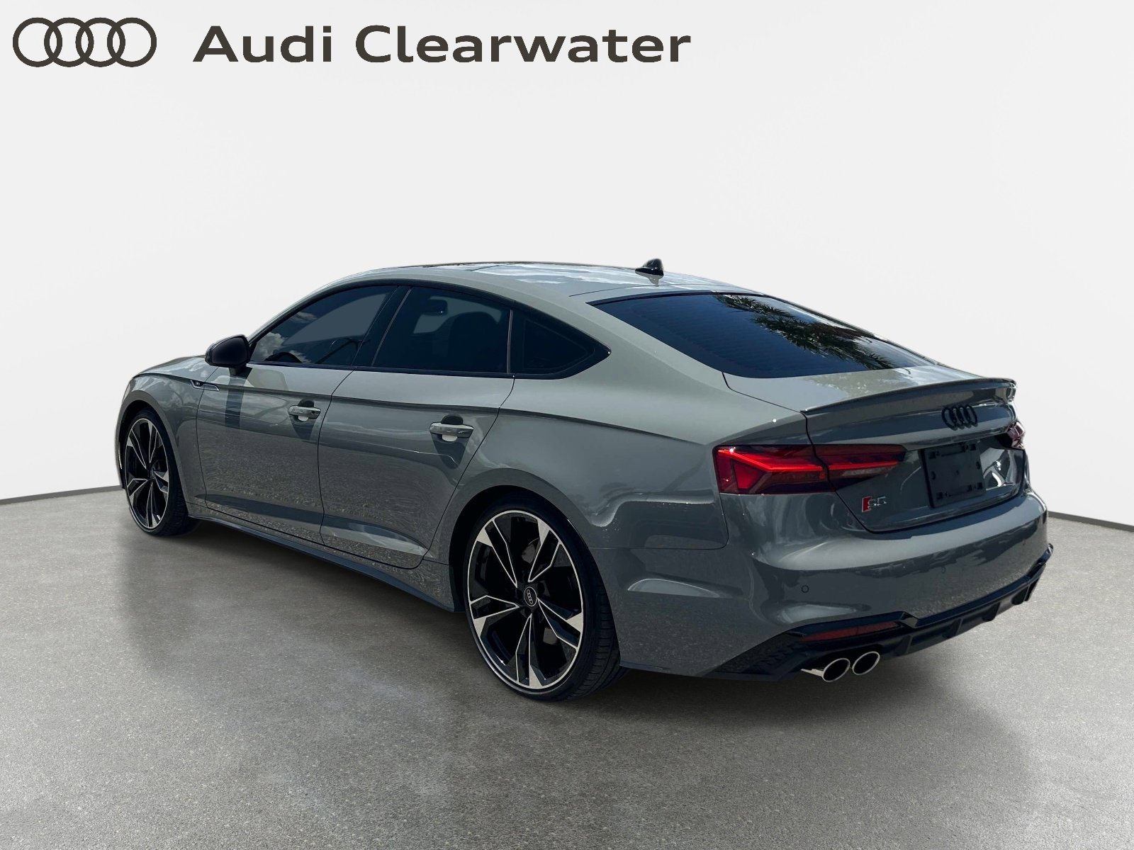 View vehicle photo 2