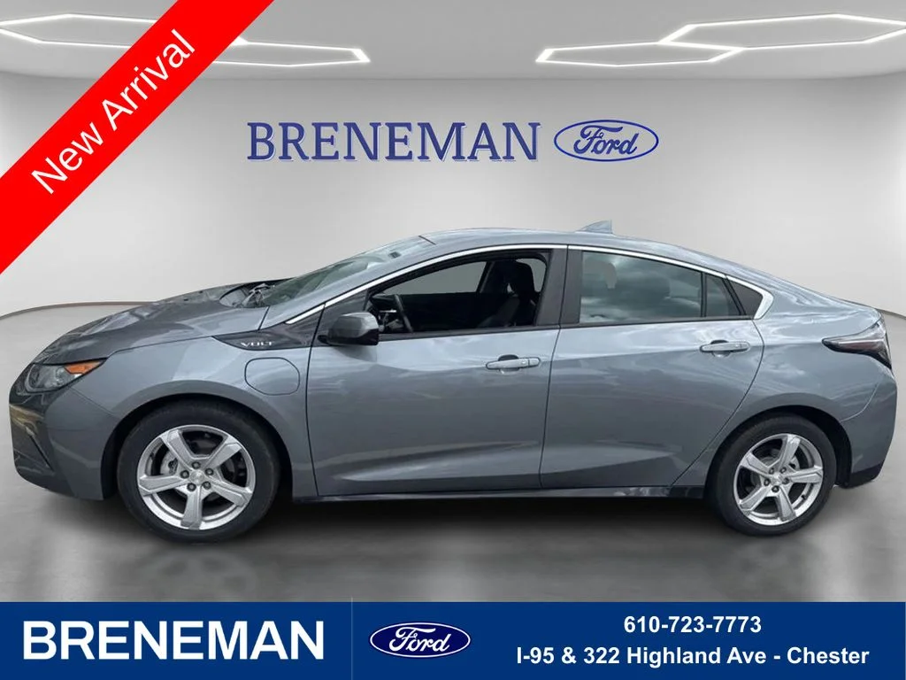 2018 Chevrolet Volt LT's photo