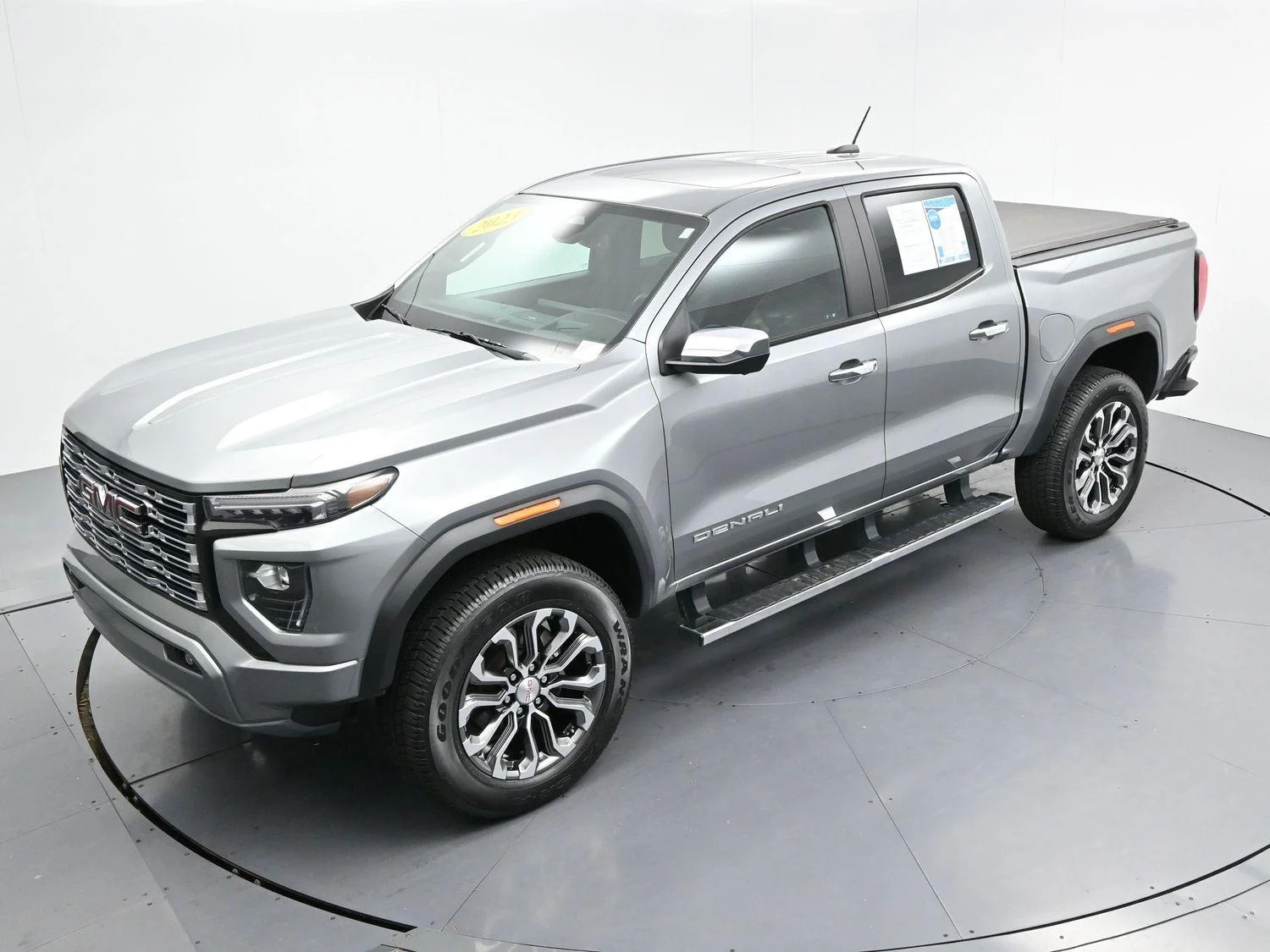 Used 2023 Sterling Metallic GMC Denali image 41