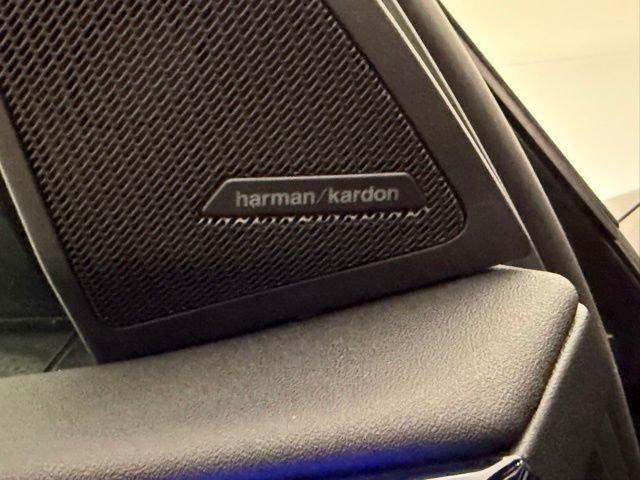 Used 2025 Dark Graphite BMW M50 xDrive image 21
